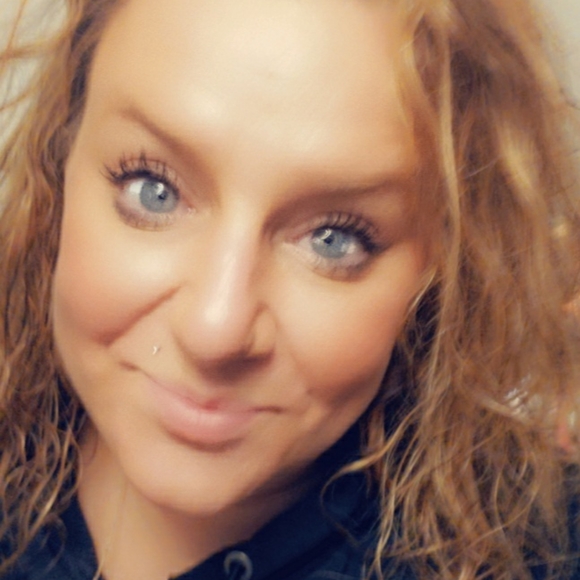 Meet your Posher, Sarah - Picture 3 of 9